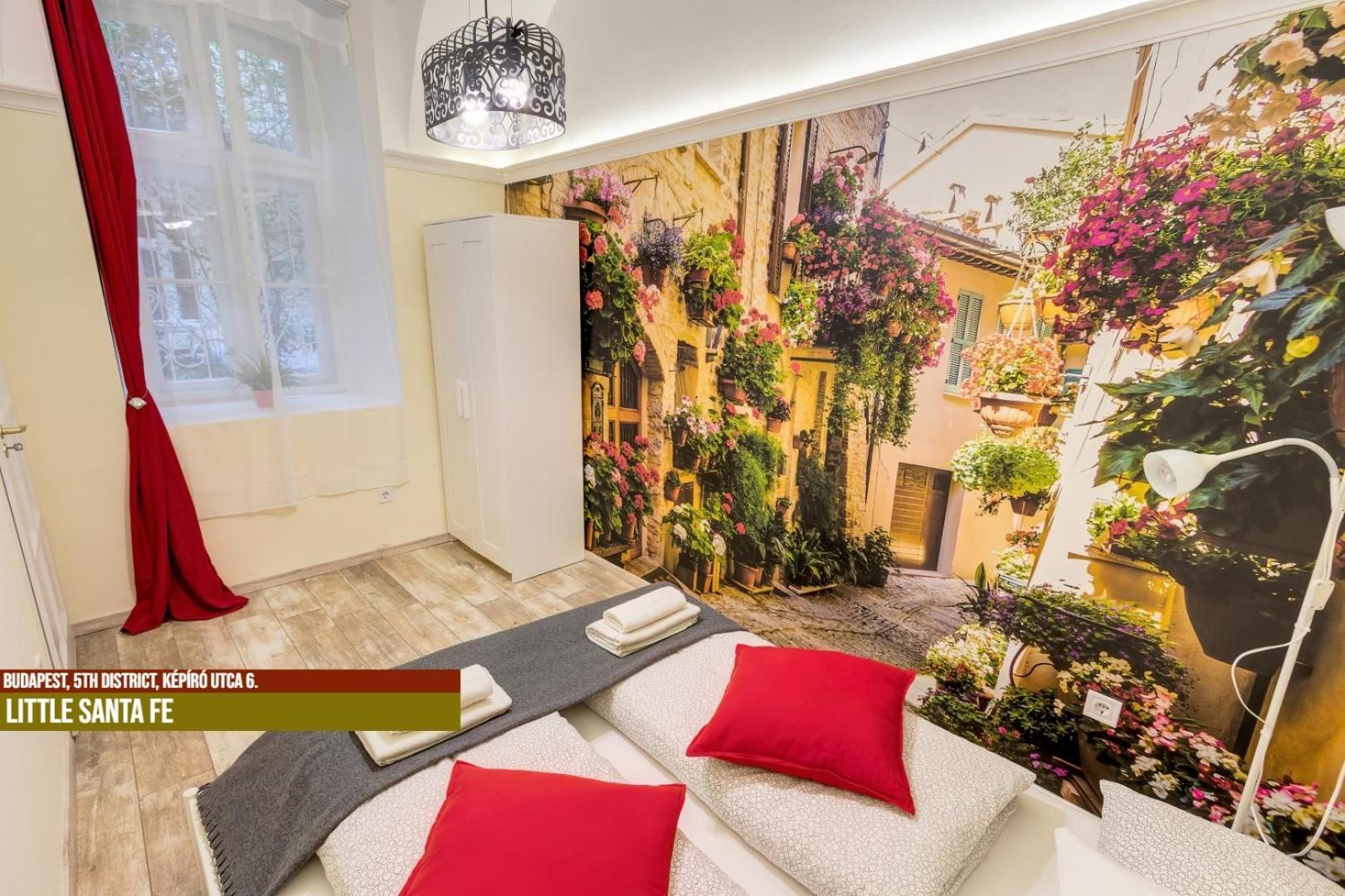 Little Americas Main Street Apartments Budapest Esterno foto